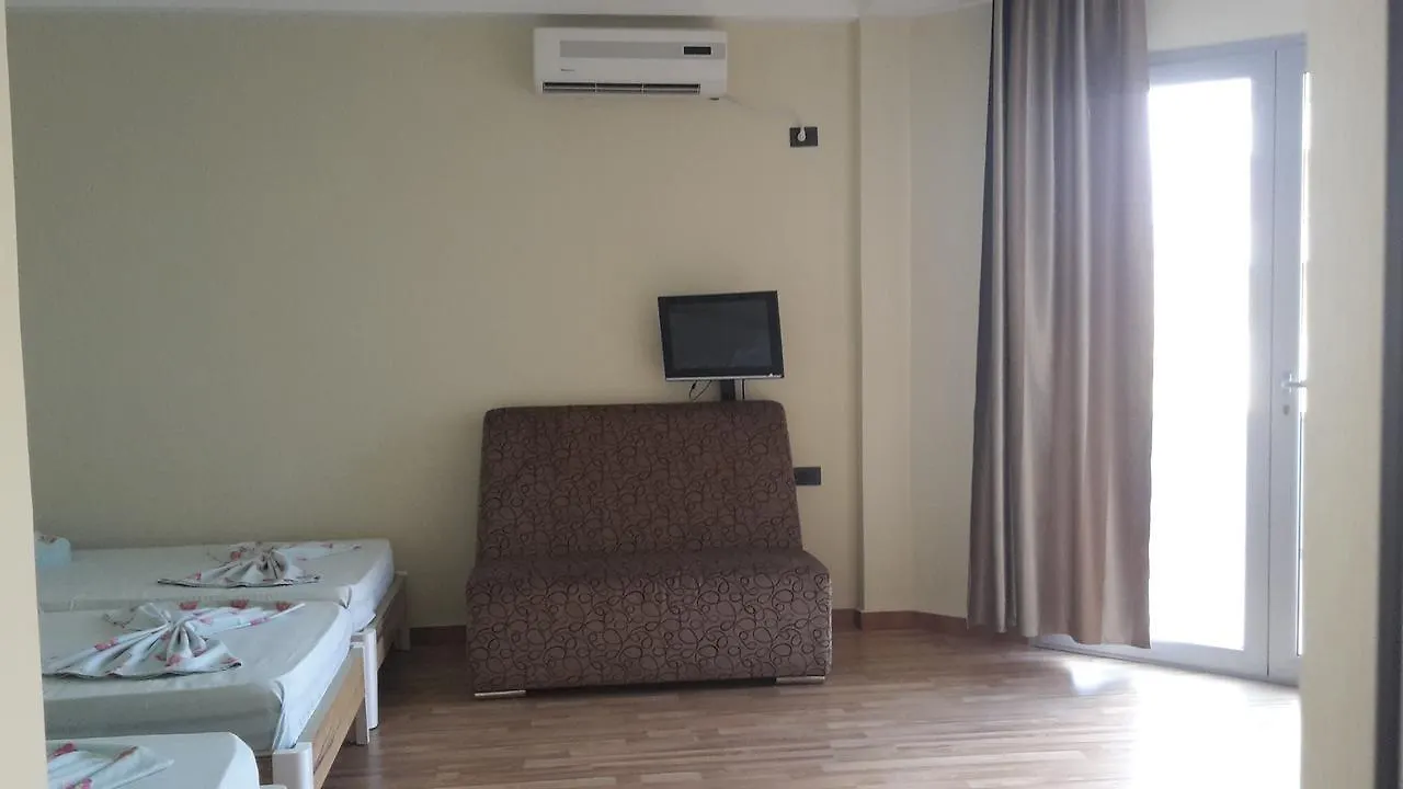 Hotel Blue Sky Golem  Albanien
