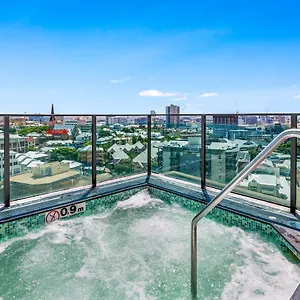 Quattro On Astor Aparthotel Brisbane